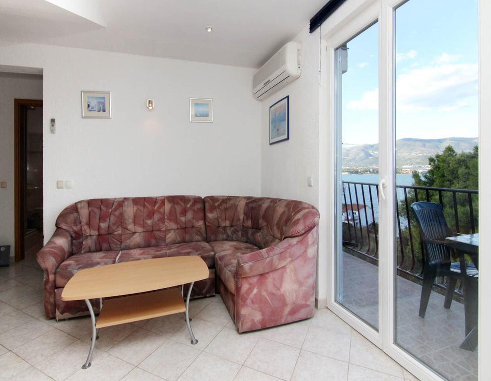 Apartment Aida Trogir Oda fotoğraf